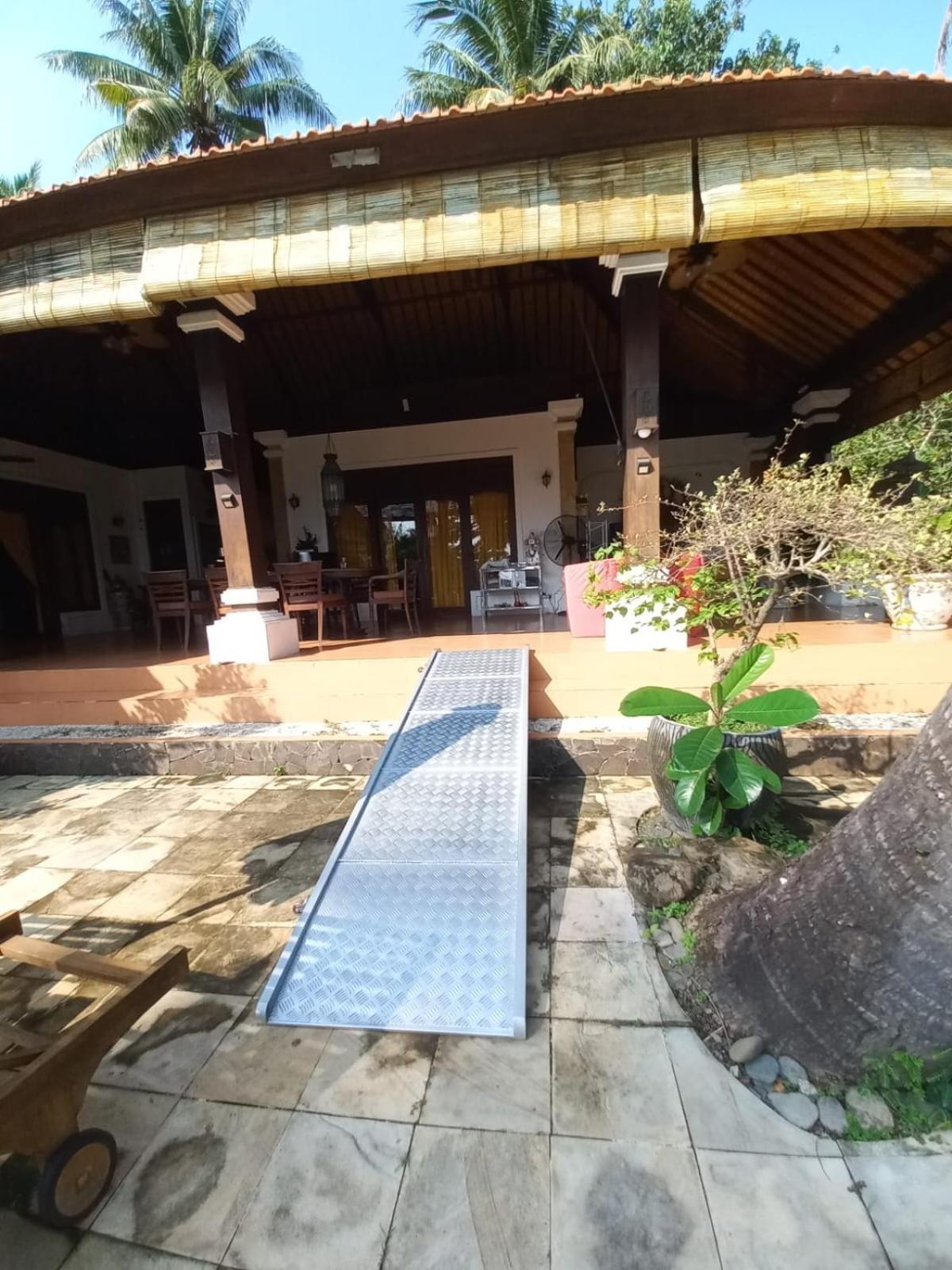 Bali North Beach B&B Tianyar Exterior foto